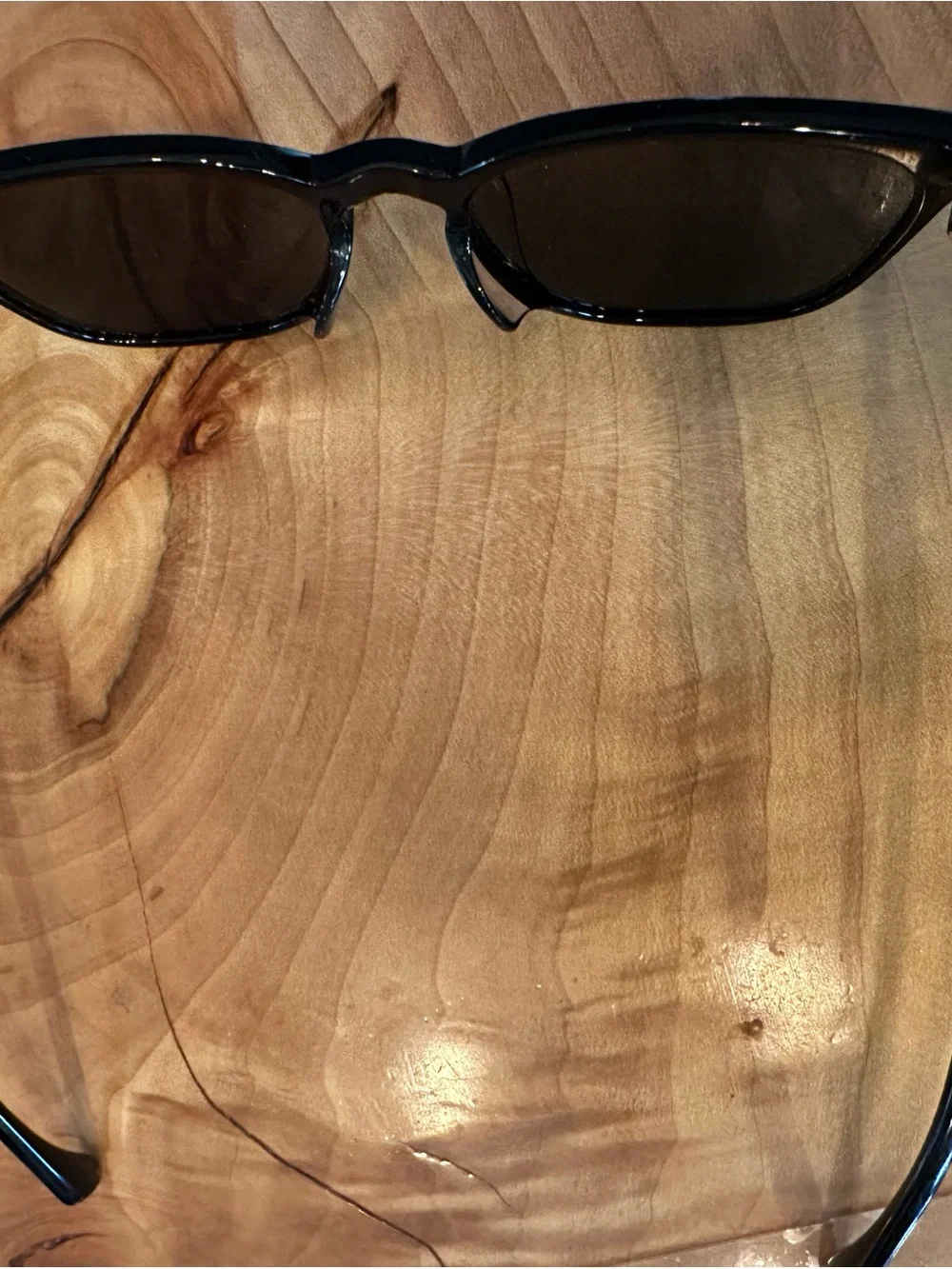 Gucci Black Gloss Square Sunglasses with Dark Lenses